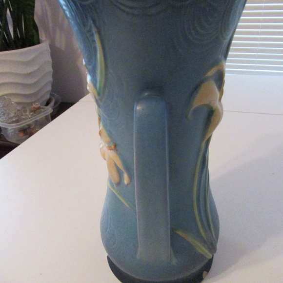 Roseville Zephyr Lily Pottery vase - Picture 2 of 11